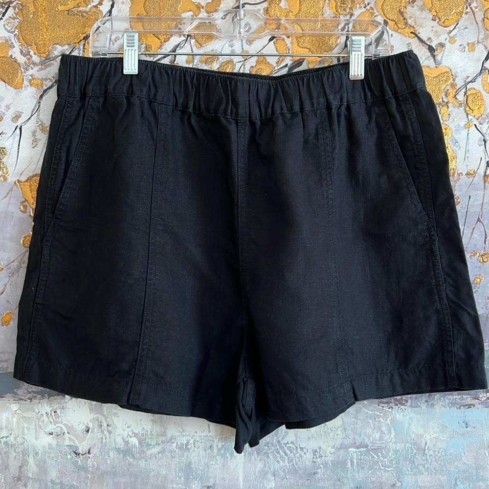 Madewell black shorts